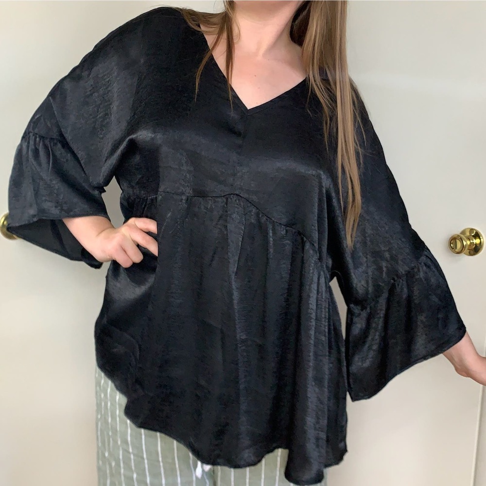 Andree by Unit Silky Bell Sleeve Top Size XL